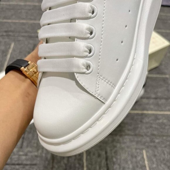 ALEXANDER MCQUEEN Sneaker Unisex White And Black - Picture 5 of 7